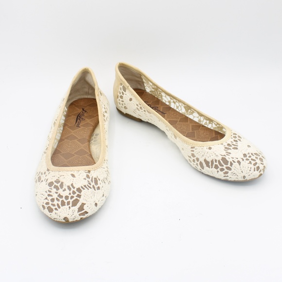 Lucky Brand Shoes - Lucky Brand Elisabeta Crochet Creme Ballet Flats